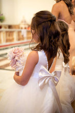 Load image into Gallery viewer, Caroline flower girl dress for junir bridesmaid Sydney