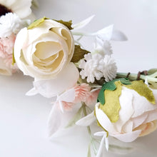 Load image into Gallery viewer, Ana Balahan Wedding floral wreath details Australia Sydney