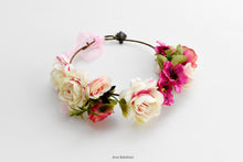 Load image into Gallery viewer, Flower girl wedding wreath