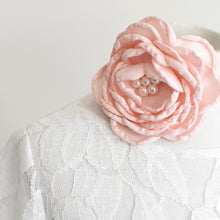 Load image into Gallery viewer, Ranunculus Blush color headband decorated with pearl beads