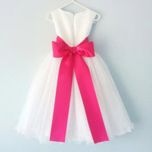 Load image into Gallery viewer, White color flower girl dress with the 8 cm azalea color satin sash back view
