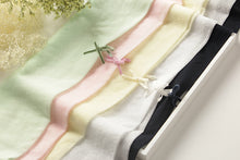 Load image into Gallery viewer, Tights with a bow