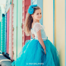 Load image into Gallery viewer, Breeze