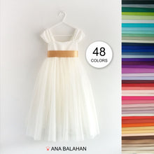 Load image into Gallery viewer, Annabelle flower girl dress front view
