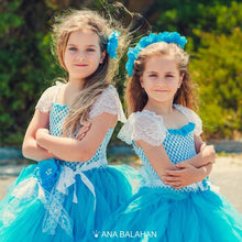 Load image into Gallery viewer, Breeze