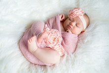 Load image into Gallery viewer, Newborn photography cute baby girl with ranunculus flowers acessories set
