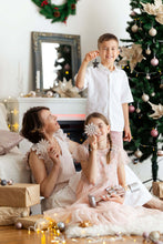 Load image into Gallery viewer, Ana Balahan Mom with two kids under the Christmas tree Australia
