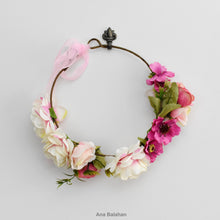 Load image into Gallery viewer, Flower girl&#39;s pink floral crown

