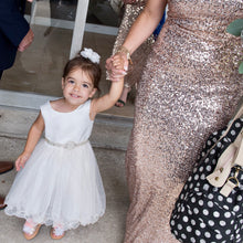 Load image into Gallery viewer, Little flower girl walking with her mum
