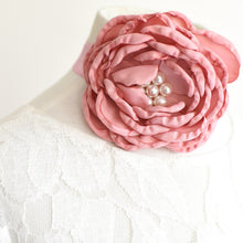 Load image into Gallery viewer, Ranunculus dusty pink color headband decorated with pearl beads
