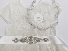 Load and play video in Gallery viewer, Video Rhinestone applique style 035 with sequin dress
